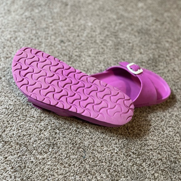 Birkenstock Slides sz 38(L7) - Picture 3 of 3